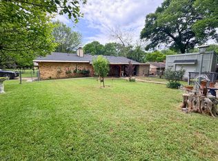 1226 Linkwood Ln, Lancaster, TX 75146
