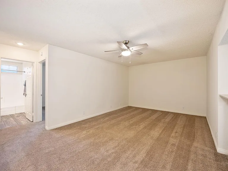Elan Beachpointe Carlsbad — Photo 28