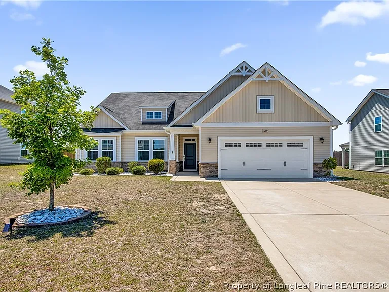 3221 Hunting Lodge Rd — Photo 1