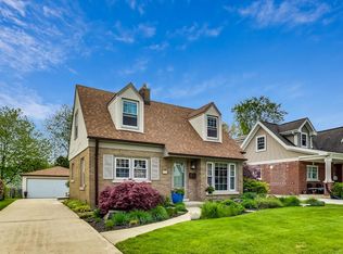 725 S Highland Ave, Arlington Heights, IL