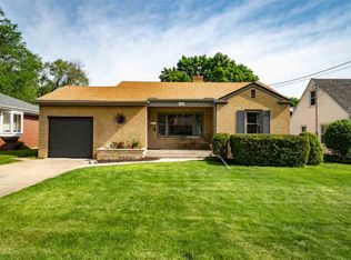 2322 Pelham Rd, Rockford, IL 61107