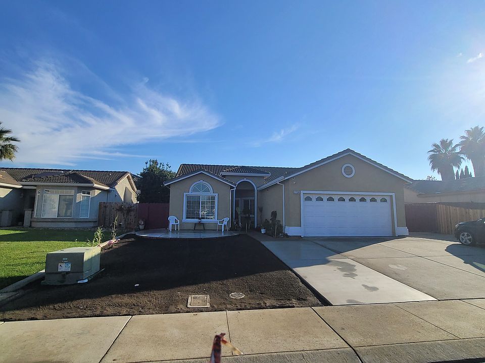 1st image of 2738 Horsetail Dr