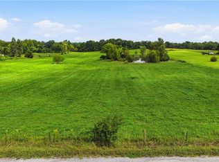 1120 NW 1st St, Oak Grove, MO 64075