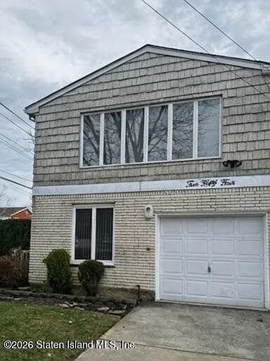1st image of 254 Lamoka Ave