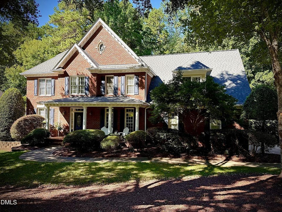 1st image of 110 Summerview Ln