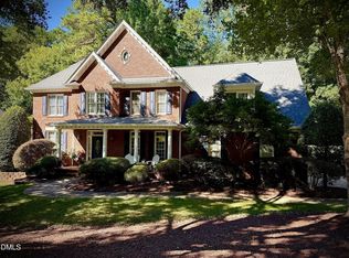 110 Summerview Ln, Cary, NC 27518