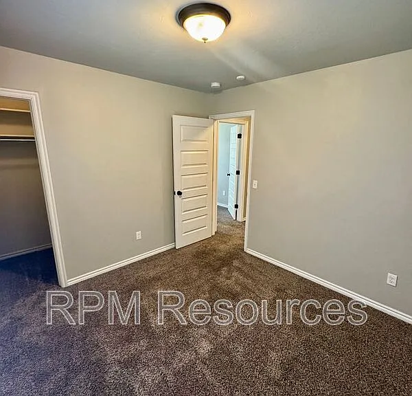 6705 NW 159th St — Photo 13