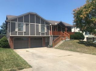 (Undisclosed Address), Lees Summit, MO 64086