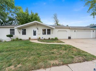 2800 E 18th St, Sioux Falls, SD 57103