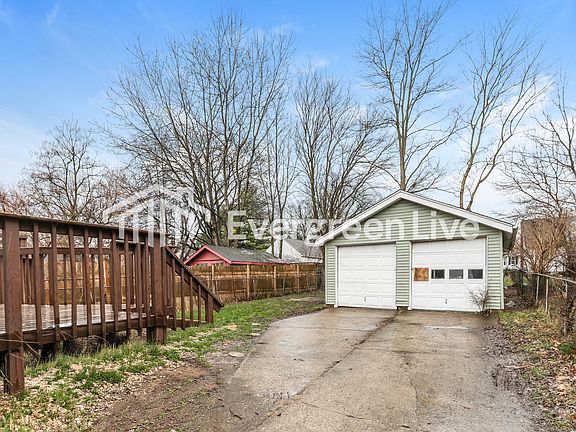 4th image of 1829 Sterling Ave