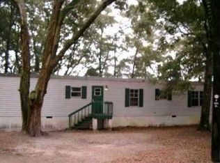 27 Mosse Rd, St Helena Is, SC 29920