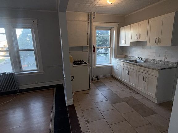 2nd image of 373 Fairmount Ave APT 3