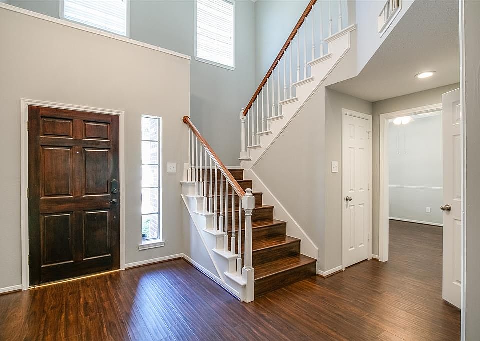 1st image of 13543 Clayton Hill Dr