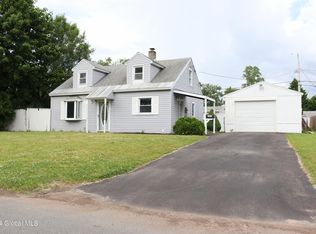 1020 Alheim Dr, Schenectady, NY 12303