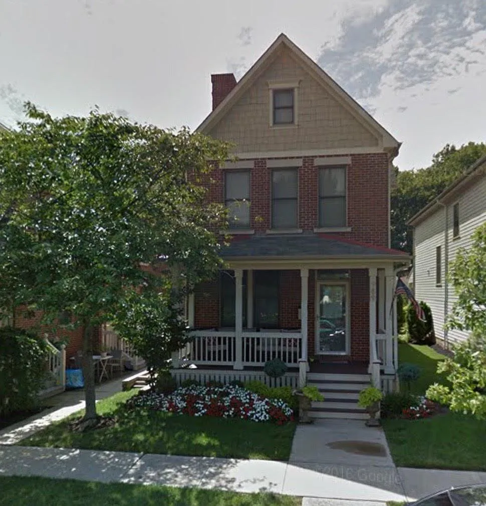 Beautiful brick home on quiet street - 989 Delaware Ave