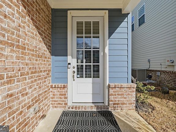 4th image of 4193 Halton Rd #63C