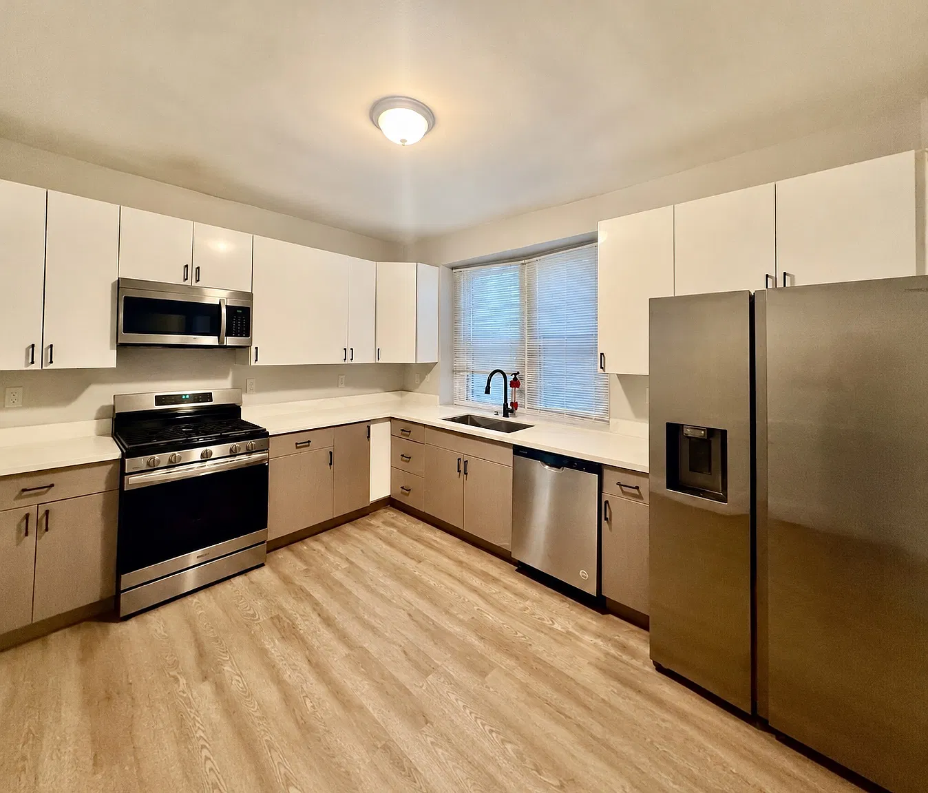 3 bed, 1650 sqft, $2,500 — Photo 4