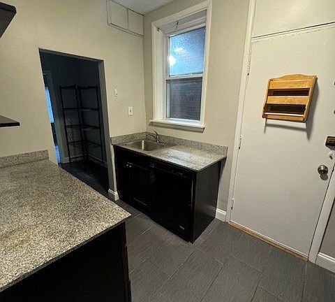 5th image of 6138 Waterman Blvd APT 1