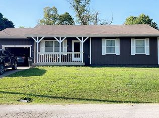 214 S Crawford Dr, Clinton, MO 64735