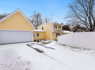 9 South St, Wayland, MA 01778