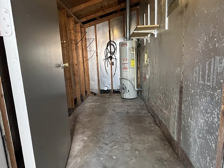 830 Cardinal St — Photo 19