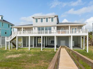 20627 E Sandhill Dr, Galveston, TX 77554