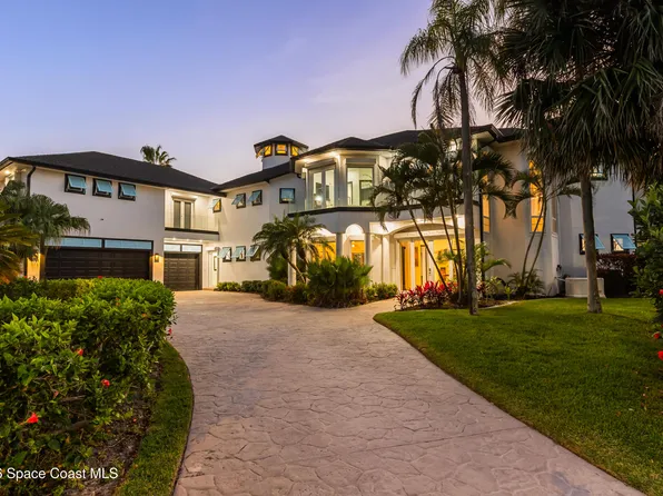 2 River Falls Dr, Cocoa Beach, FL 32931