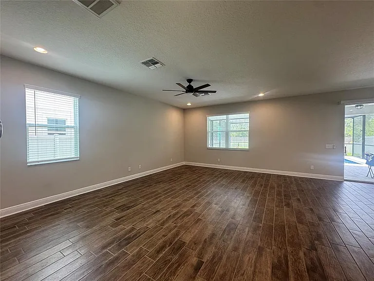 16154 Monterey Greens Cir — Photo 43