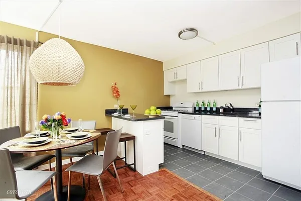 Rented by Corcoran | media 12