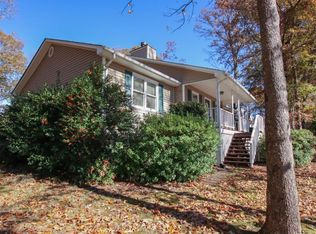 101 Hood Acres Rd, Cleveland, GA 30528