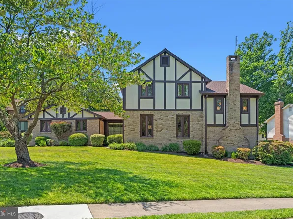 3800 Ridgelea Dr, Fairfax, VA 22031