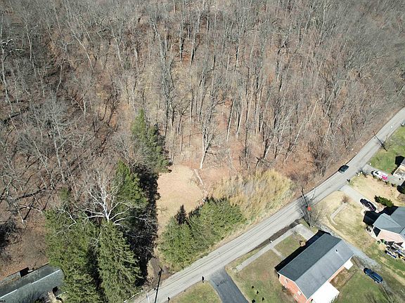 4th image of 109 Dug Hill Rd