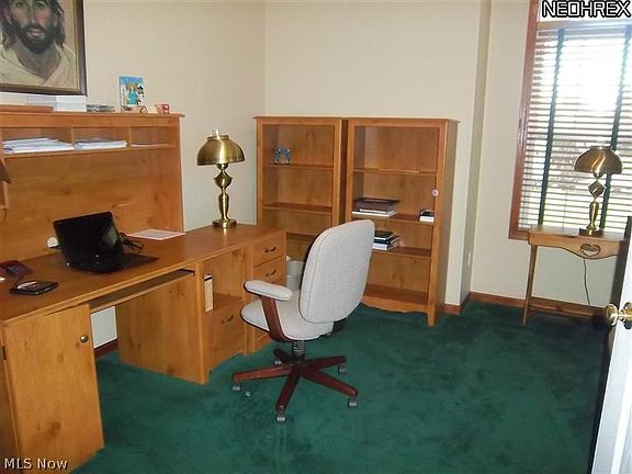 3rd image of 21238 Woodview Cir