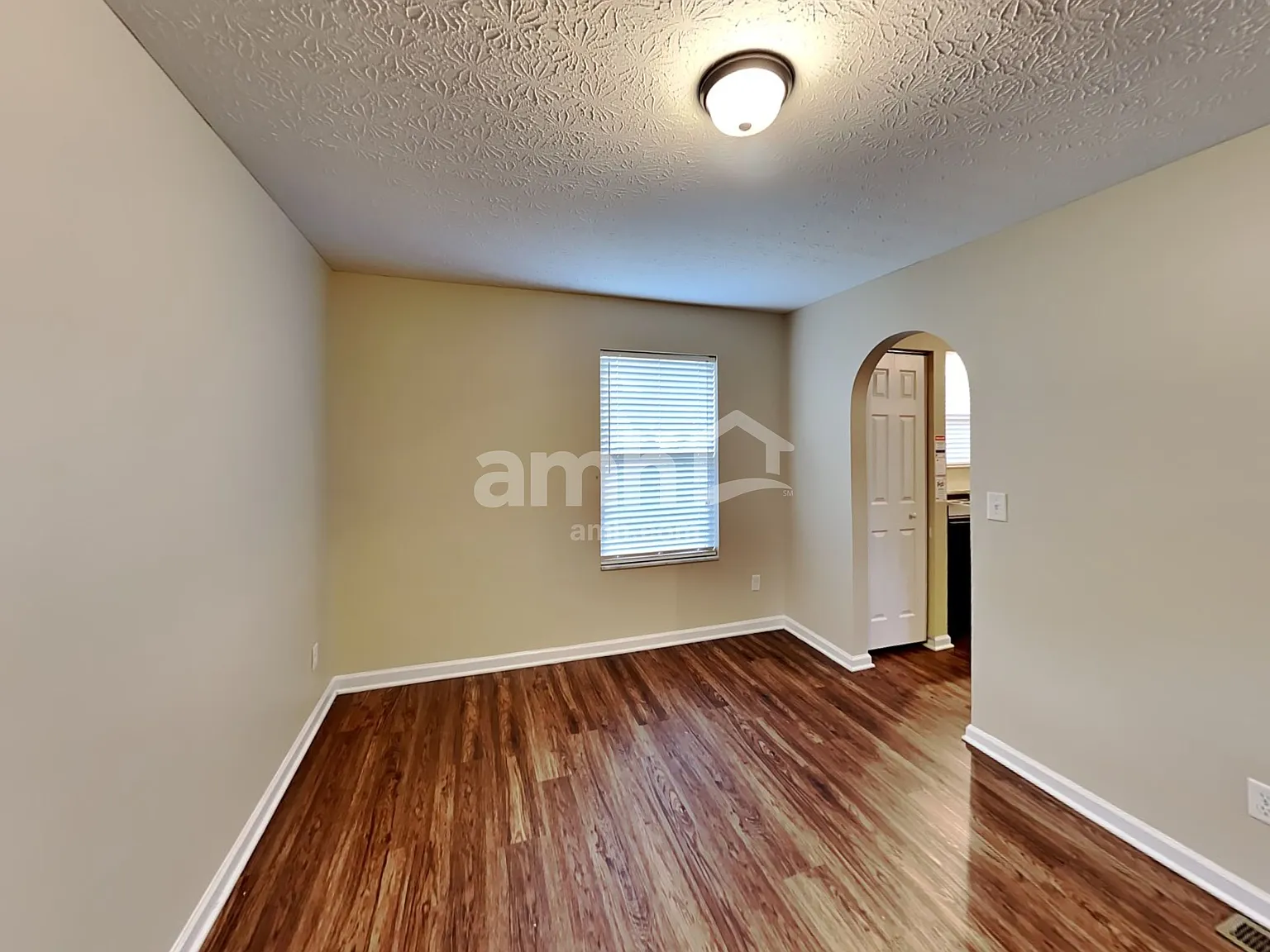 4 bed, 2.0 bath, 2171 sqft, $2,685 — Photo 4