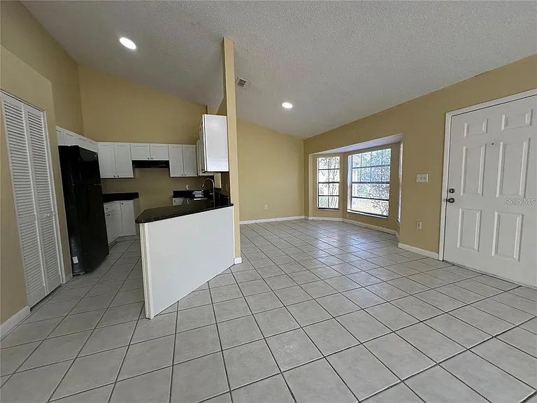 3933 Magnolia Lake Ln — Photo 3