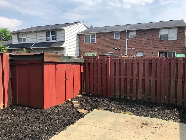 713 Southfield Ct — Photo 6