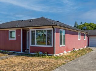 1532 Maryland Ave, Myrtle Point, OR 97458