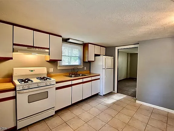 802 East Ave #A — Photo 5