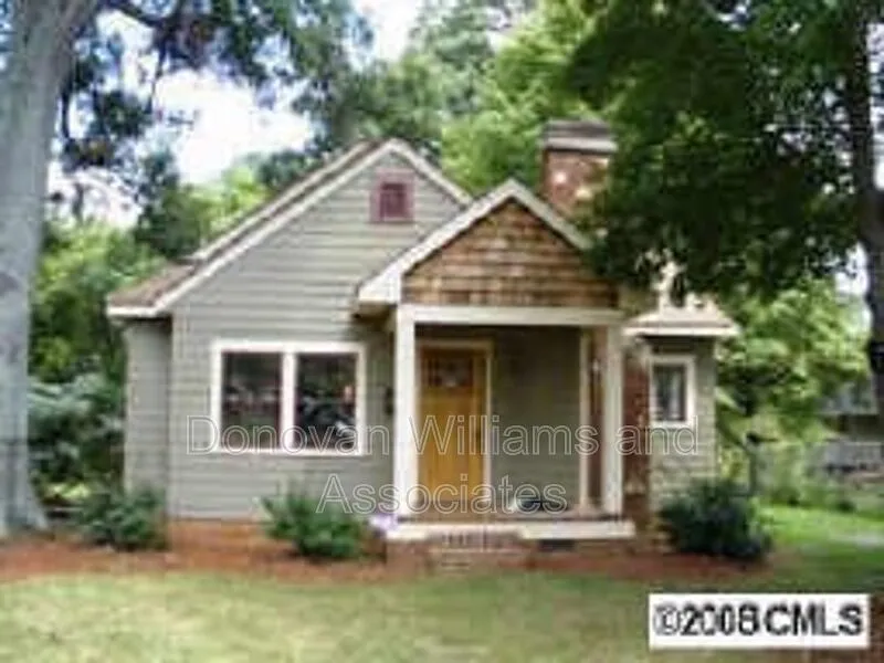 3 bed, 2.0 bath, 1999 sqft, $2,850 — Photo 4