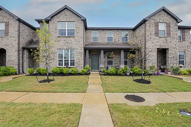 2728 Baneberry Ln