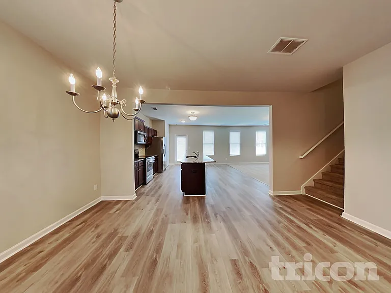 142 Daisy Cir — Photo 3