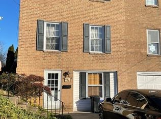 2813 Walnut Hill St #A, Philadelphia, PA 19152