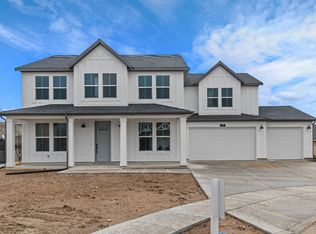 955 N Piccadilly Ct, North Salt Lake, UT 84054