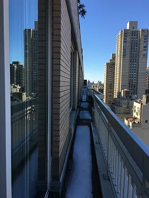 Rented by Jade Stone Real Estate Consulting | media 20