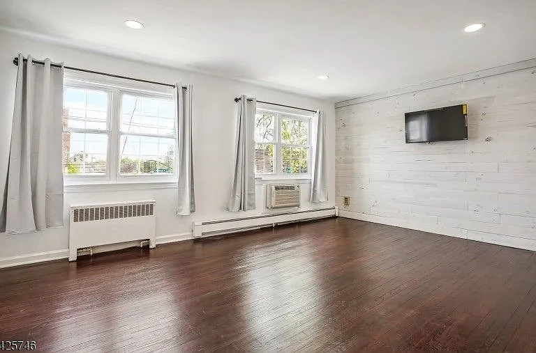 604G Chestnut St — Photo 3