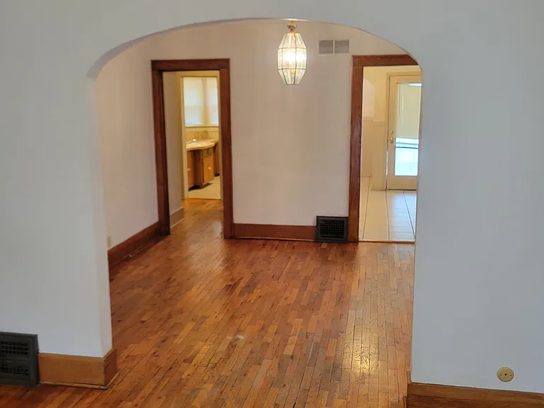 746 N Woodrow Ave — Photo 5