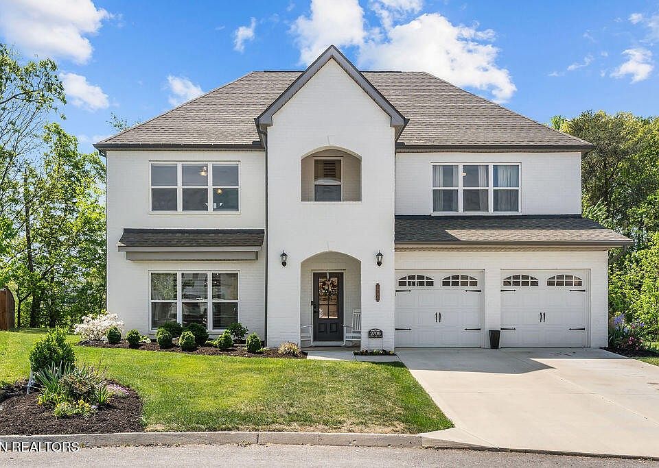 1st image of 2709 Green Ash Ln