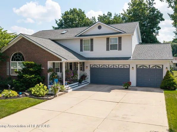 5825 Rothesay Rd, Lansing, MI 48911