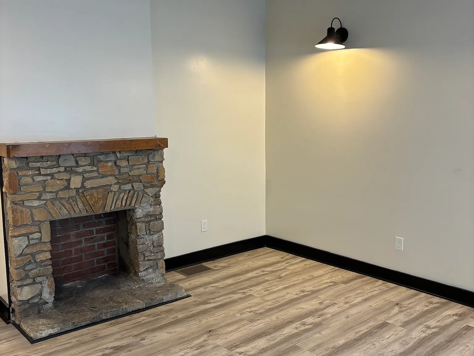 114 Stevenson Ave — Photo 3