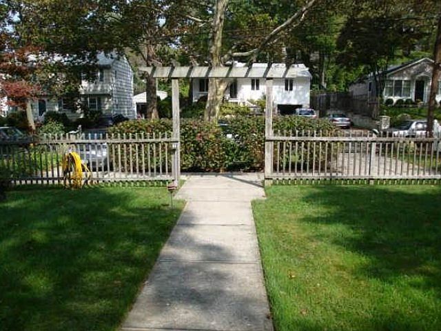 2nd image of 27A Carlisle Dr
